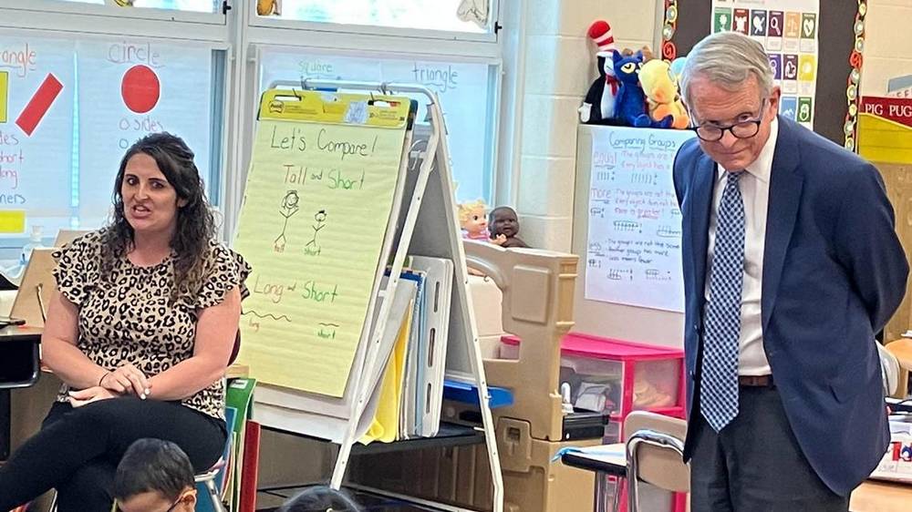 Mike DeWine visits Youngstown school | Mahoning Matters